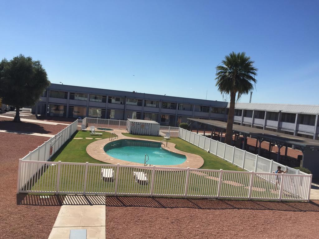 Ez 8 Motel Airporter Phoenix Kültér fotó