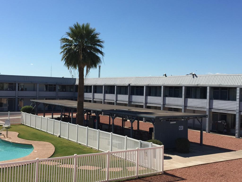 Ez 8 Motel Airporter Phoenix Kültér fotó